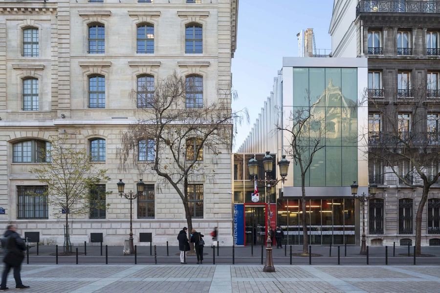 Détail menuiseries aluminium haute sécurité — Préfecture de Police